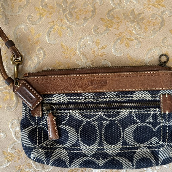 Coach Wristlet - Picture 2 of 4